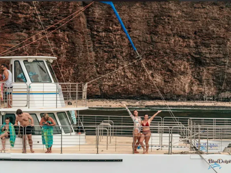 Deluxe Napali Snorkel & Dinner Cruise