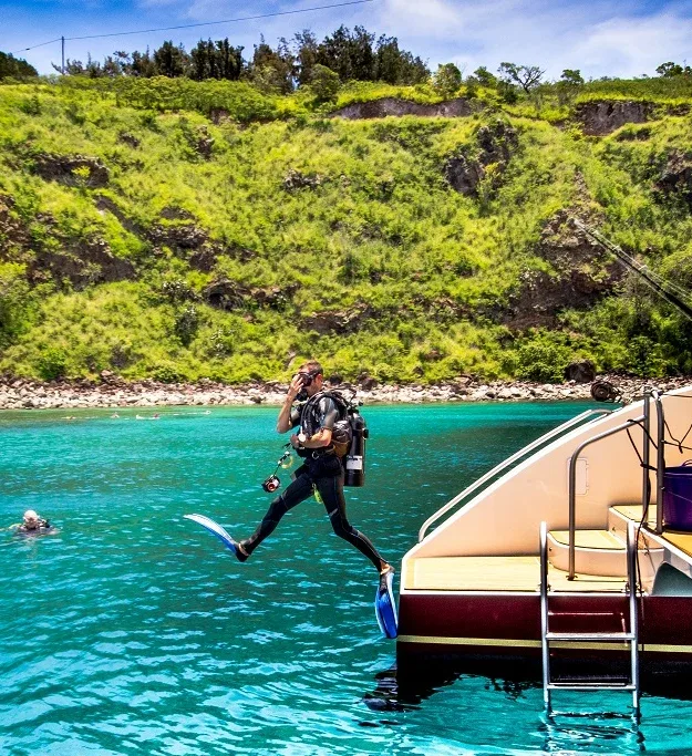 Hula Girl Snorkel Scuba Charter