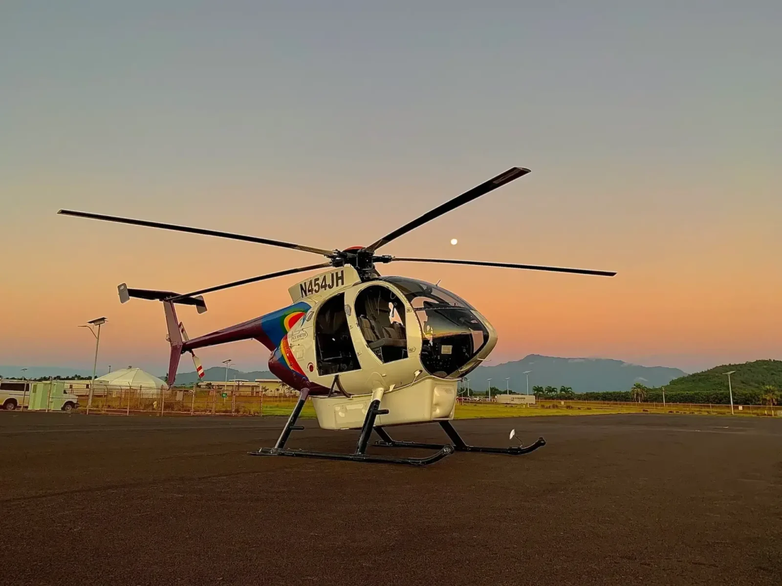 Kauai Doors-Off Helicopter Tour (MD500E)