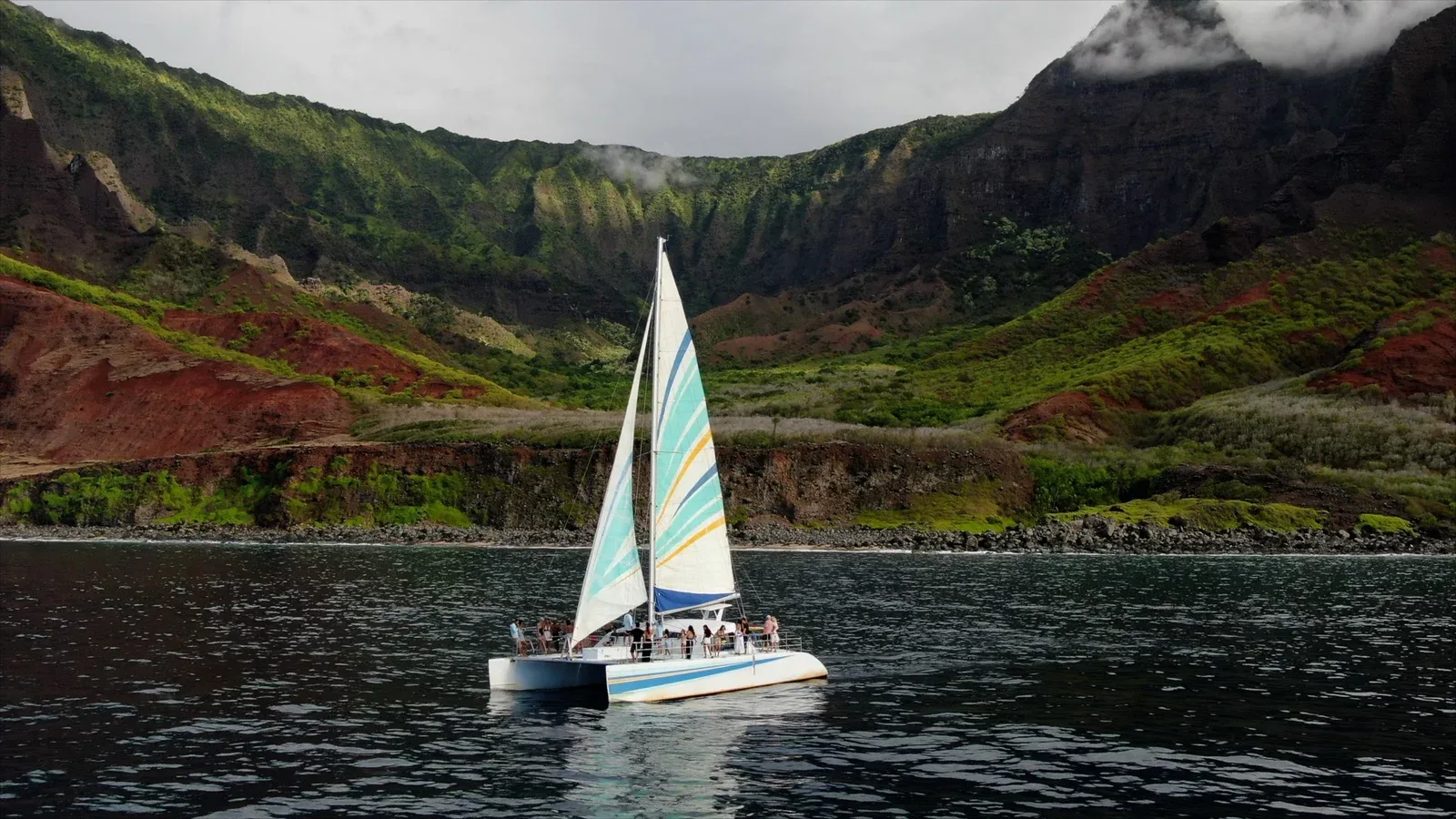 Nā Pali Sunset Dinner Sail - 4.5hr