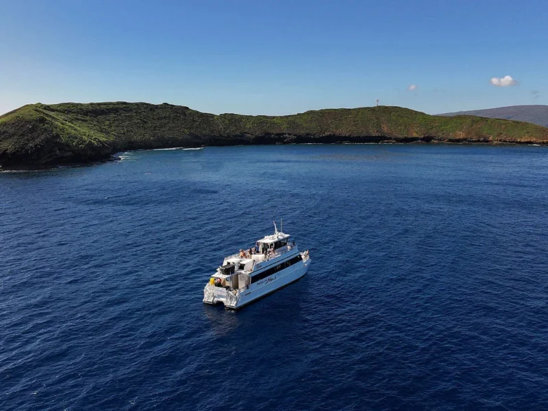 ‘Elua Luxury Molokini Snorkel Tour