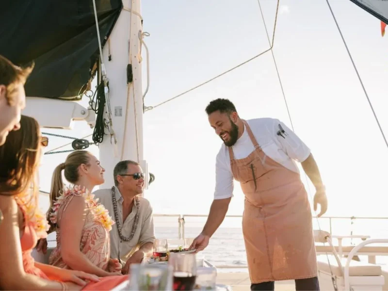 Captain’s Sunset Dinner Sail – Maui