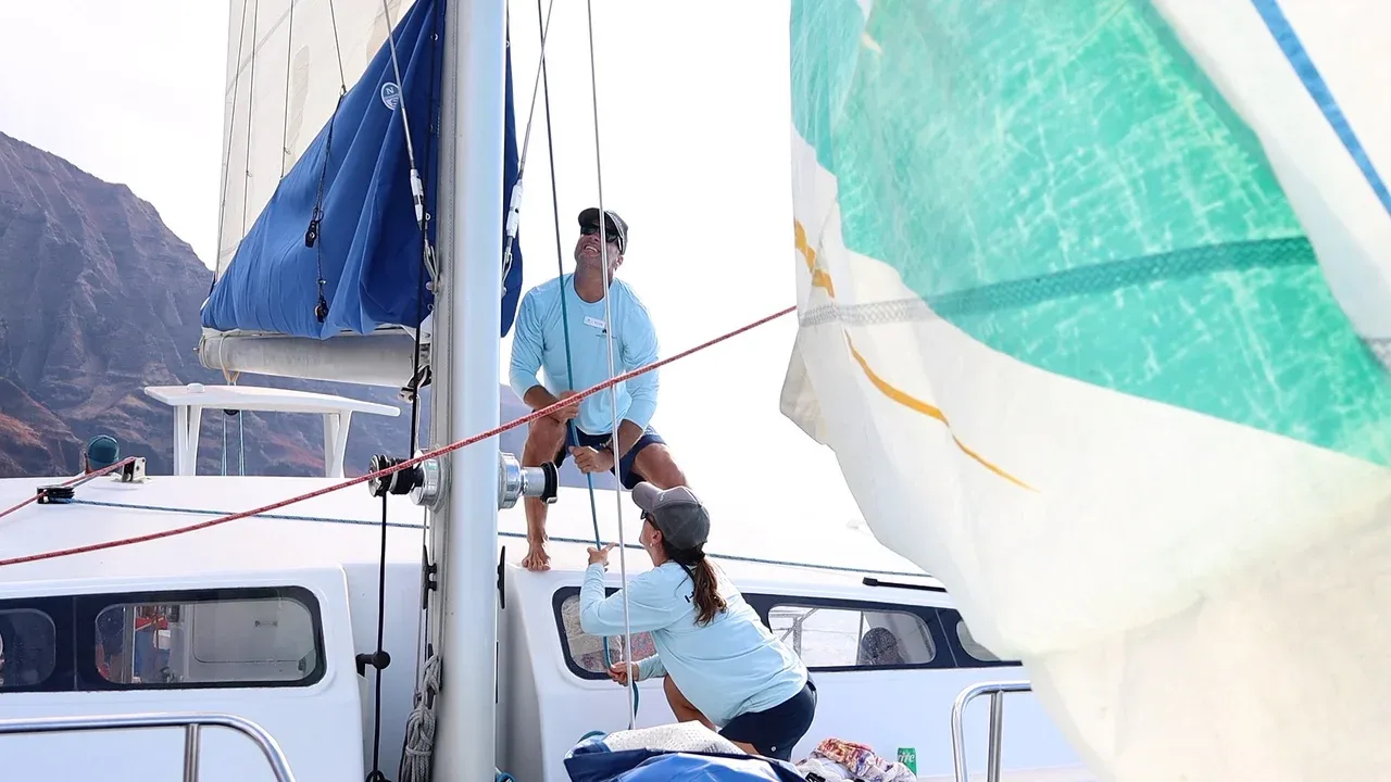 Nā Pali Sunset Dinner Sail - 4.5hr