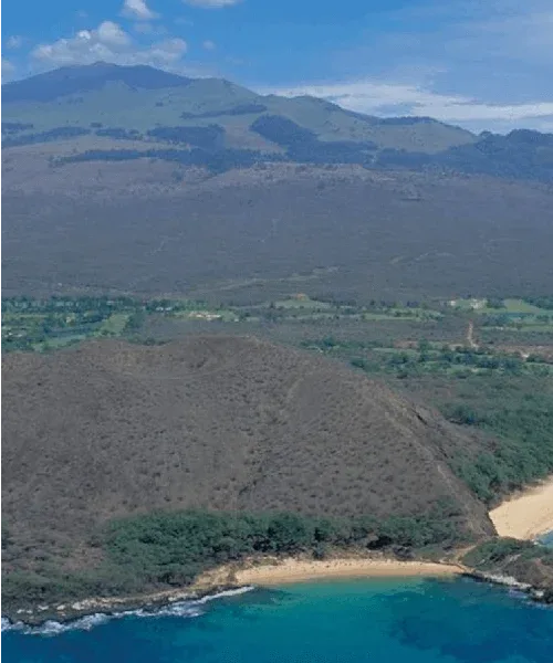 West Maui &amp; Molokai with Oceanfront Landing