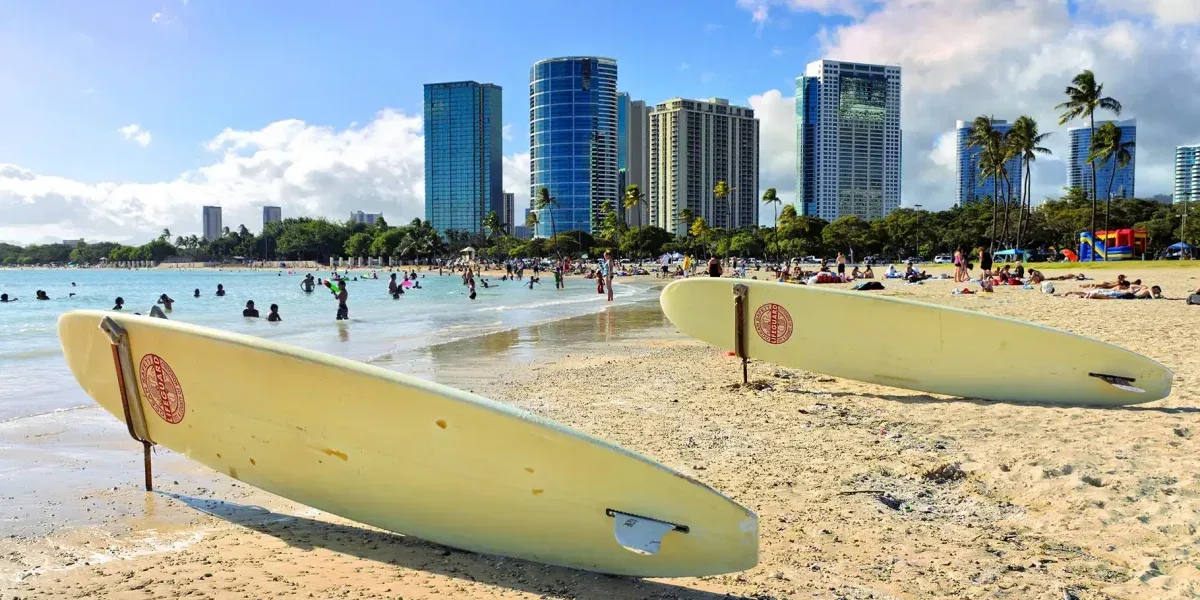 Green Line: Destination Diamond Head