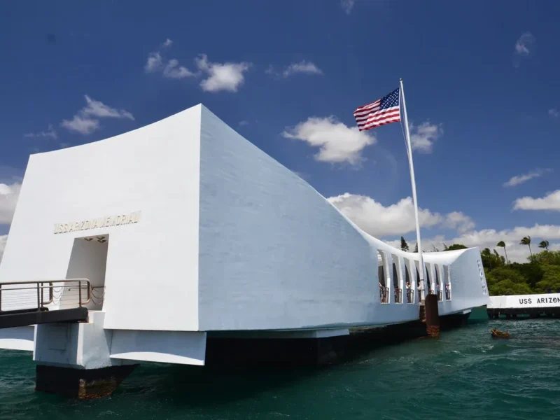 Pearl Harbor Uncovered / Heroes Adventure Pearl Harbor Tour