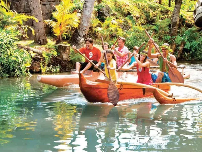 Aliʻi Lūʻau Package