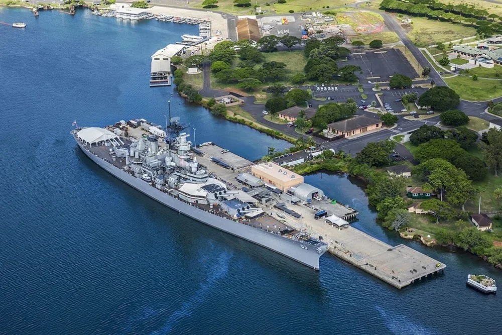 WWII Pearl Harbor Heroes Deluxe Tour from Maui