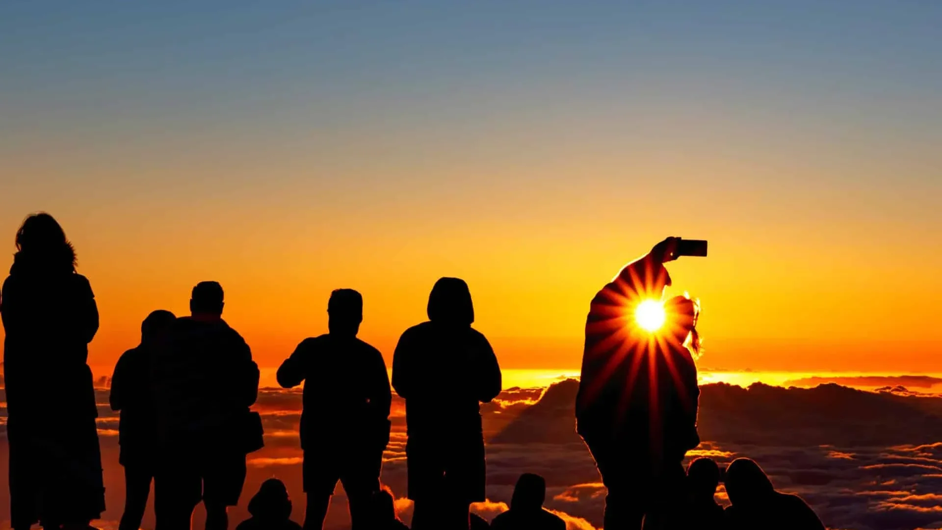 Haleakala Sunrise Tour (Breakfast Included)